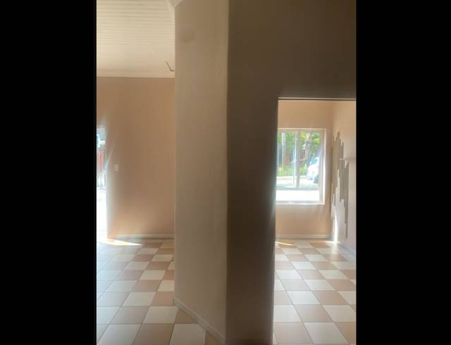 BUSINESS PROPERTY TO RENT IN CLUBVIEW